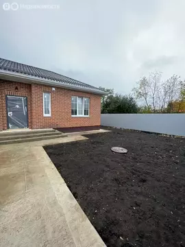 Дом в Тахтамукайский район, посёлок городского типа Яблоновский (110 ...