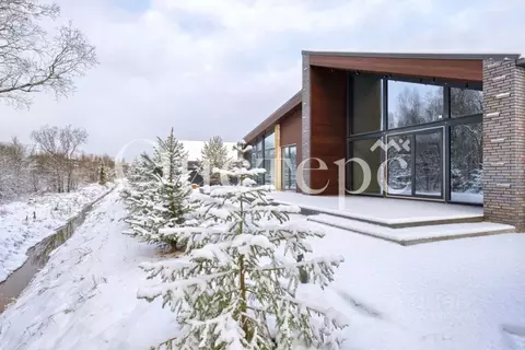 Дом в Ленинградская область, Всеволожский район, Агалатовское с/пос, ...