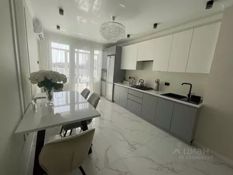 2-к кв. Северная Осетия, Владикавказ ул. Шамиля Джикаева, 2А (72.0 м)