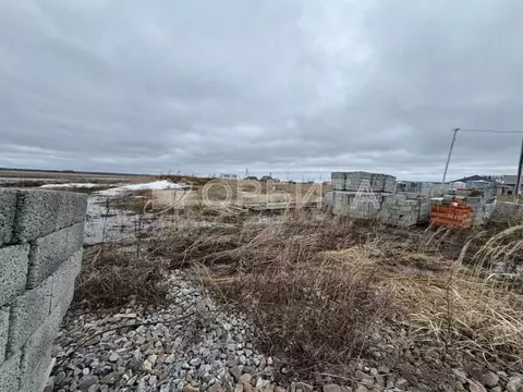 Участок в Тюменская область, Тюменский район, д. Малиновка ул. ...