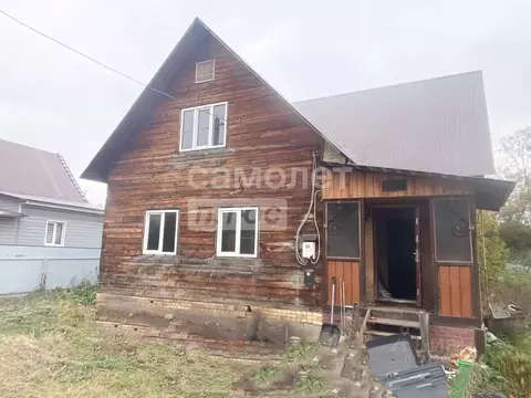 Дом в Башкортостан, Иглинский сельсовет, с. Иглино ул. Якутова (150 м)