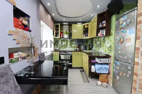 2-к кв. Магаданская область, Магадан Комсомольская пл., 2 (43.7 м)