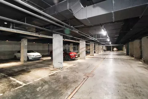 Гараж в Тюменская область, Тюмень ул. Московский Тракт, 83к6 (13 м)