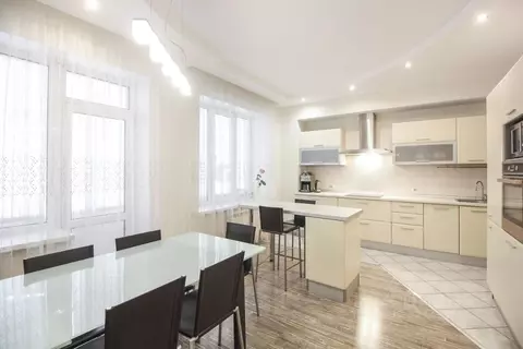 4-к кв. Алтайский край, Барнаул ул. 50 лет СССР, 25/1 (140.0 м)