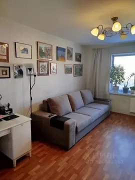 3-к кв. Санкт-Петербург ул. Оптиков, 38к1 (85.1 м)