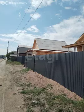 Дом в село Сотниково, Трактовая улица (205 м)
