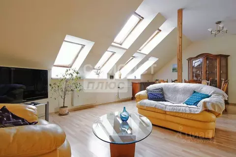 3-к кв. Калининградская область, Калининград Красная ул., 25 (88.7 м)