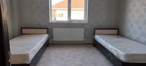 Дом в Крым, Симферопольский район, Молодежное пгт ул. Балаклава (35 м)