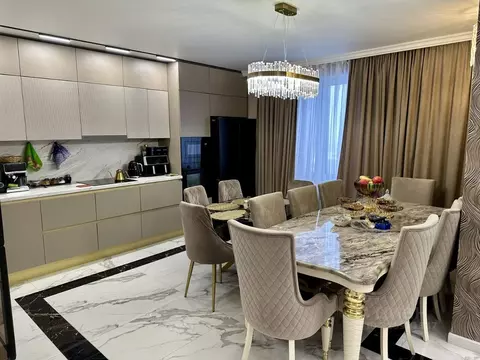 2-к кв. Санкт-Петербург пос. Шушары, просп. Новгородский, 2к3 (80.0 м)