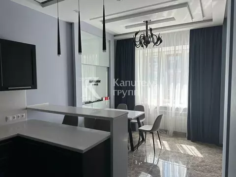 3-к кв. Тюменская область, Тюмень Комсомольская ул., 13 (119.0 м)