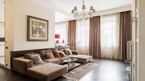 3-к кв. Москва ул. Малая Молчановка, 8С1 (130.0 м)