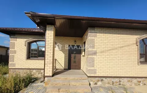 Дом в Белгородская область, Белгородский район, Дубовское с/пос, с. ...