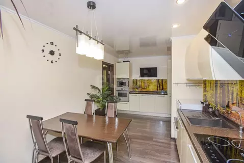 3-к кв. Воронежская область, Воронеж ул. Владимира Невского, 13 (110.0 ...