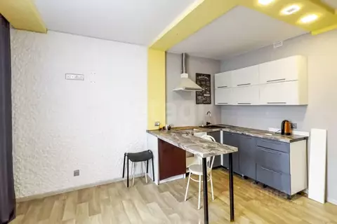 3-к кв. Тюменская область, Тюмень ул. 9 Января, 164к1 (81.6 м)