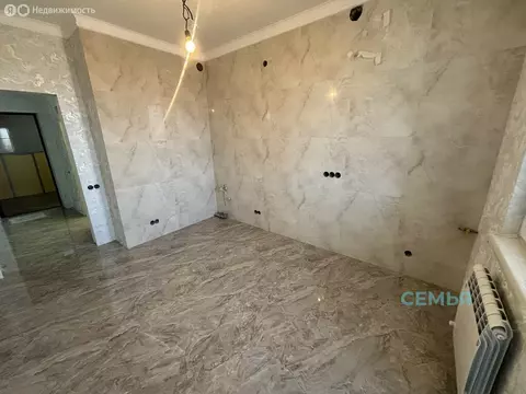 2-комнатная квартира: Владикавказ, проспект Коста, 288А (68 м)