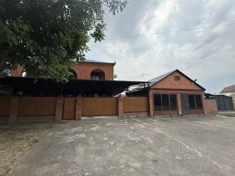 Дом в Адыгея, Майкоп ул. Короленко, 45 (247 м)