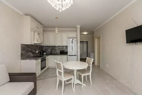 1-к кв. Тюменская область, Тюмень Полевая ул., 105 (46.7 м)