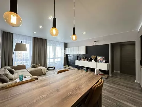 Продается 3-комнатная квартира