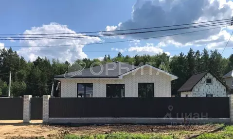 Дом в Тюменская область, Тюменский муниципальный округ, д. Ушакова, ...