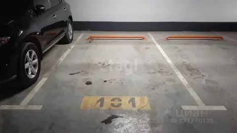 Гараж в Тюменская область, Тюмень ул. Тимофея Чаркова, 81к1 (16 м)