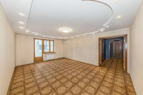 4-к кв. Челябинская область, Челябинск ул. Сулимова, 75А (112.3 м)