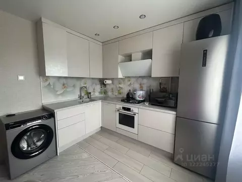 3-к кв. Ямало-Ненецкий АО, Новый Уренгой Юбилейный мкр, 2/4 (69.0 м)