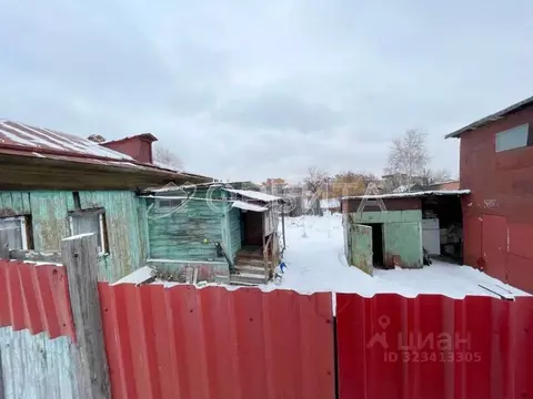 Участок в Тюменская область, Тюмень ул. Чехова, 11 (9.85 сот.)