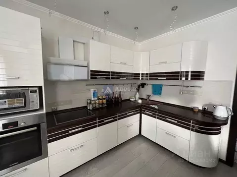 2-к кв. Тюменская область, Тюмень Восточный мкр, ул. Моторостроителей ...