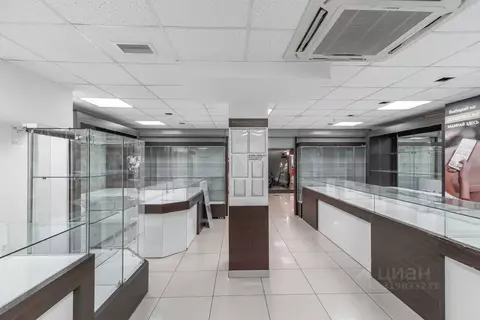 Торговая площадь в Омская область, Омск просп. Мира, 42к1 (60 м)