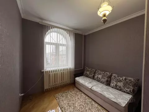 4-к кв. Северная Осетия, Владикавказ ул. Тельмана, 12 (96.0 м)