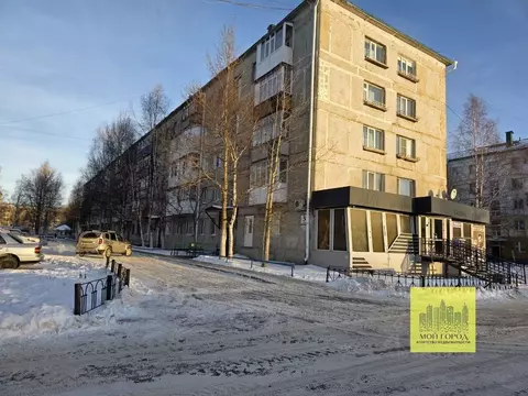 1-к кв. Ханты-Мансийский АО, Пыть-Ях 1-й Центральный мкр, 3 (30.3 м)