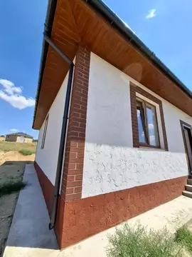 Дом в Крым, Симферопольский район, Добровское с/пос, с. Пионерское ул. ...