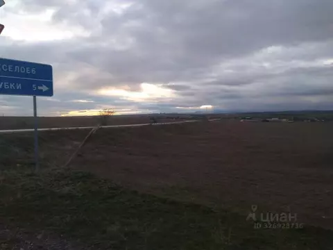 Участок в Крым, Симферопольский район, Перовское с/пос, с. Ключи  (6.0 ...