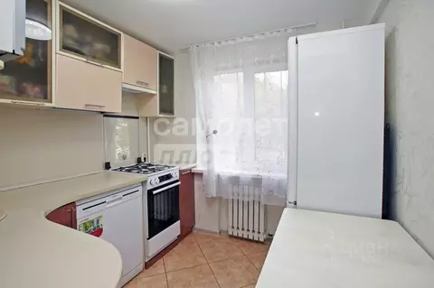 2-к кв. Омская область, Омск просп. Космический, 6 (45.2 м)