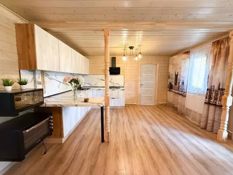 Дом в Ленинградская область, Гатчинский муниципальный округ, Чаща ...