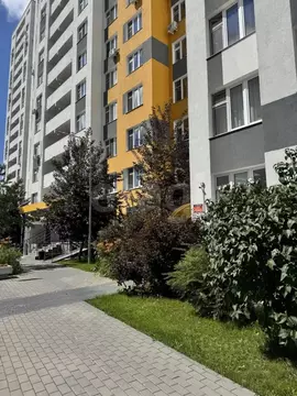 1-к кв. Тюменская область, Тюмень ул. Василия Подшибякина, 21 (37.1 м)