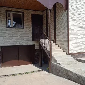 Коттедж в Бурятия, Улан-Удэ 101-й мкр, ул. Вербная (256 м)