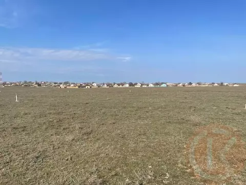 Участок в Крым, Сакский район, Штормовское с/пос, с. Приветное  (6.0 ...