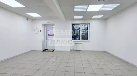 Торговая площадь в Омская область, Омск просп. Королева, 2 (39 м)