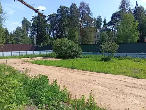 Участок в Московская область, Одинцовский городской округ, с. ...