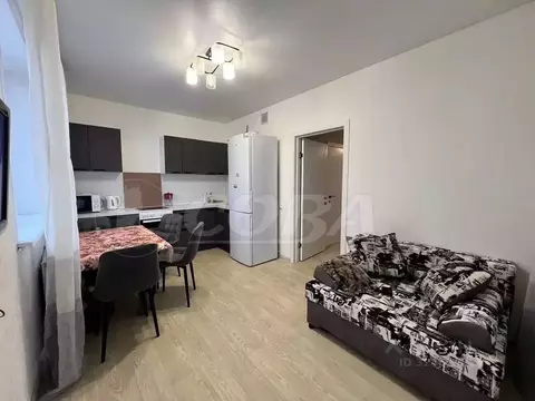 2-к кв. Тюменская область, Тюмень Дамбовская ул., 27к1 (59.0 м)