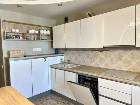 4-к кв. Иркутская область, Иркутск Байкальская ул., 273А (130.5 м)