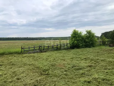 Участок в Свердловская область, Горноуральский муниципальный округ, д. ...