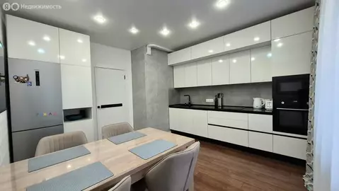 3-комнатная квартира: Воронеж, улица Академика Конопатова, 13 (98.4 м)