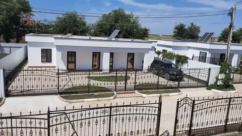 Коттедж в Крым, Сакский район, Уютненское с/пос ул. Центральная, 14 ...