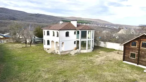 Дом в Крым, Симферопольский район, Добровское с/пос, с. Краснолесье ...