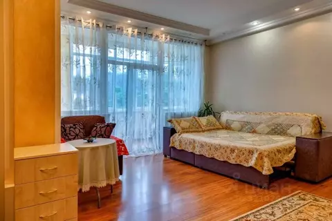 2-к кв. Крым, Ялта ул. Володарского, 9 (87.0 м)