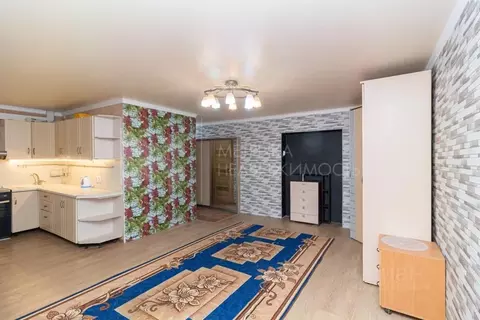 Студия Тюменская область, Тюмень ул. Декабристов, 148 (36.6 м)