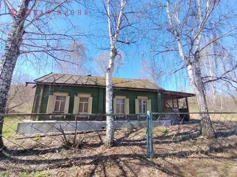 Дом в Самарская область, Красноярский район, Коммунарский с/пос, с. ...