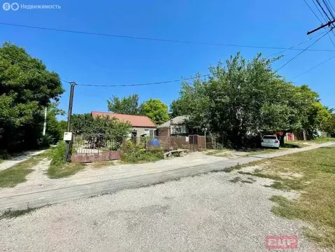 Дом в станица Натухаевская, улица Красного Октября, 131 (183 м)